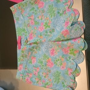 Lilly Pulitzer Disney Buttercup Shorts